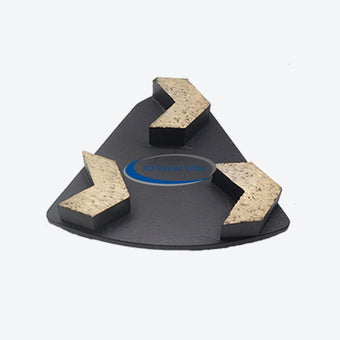 compare product Arrow Triangle M70005ACE